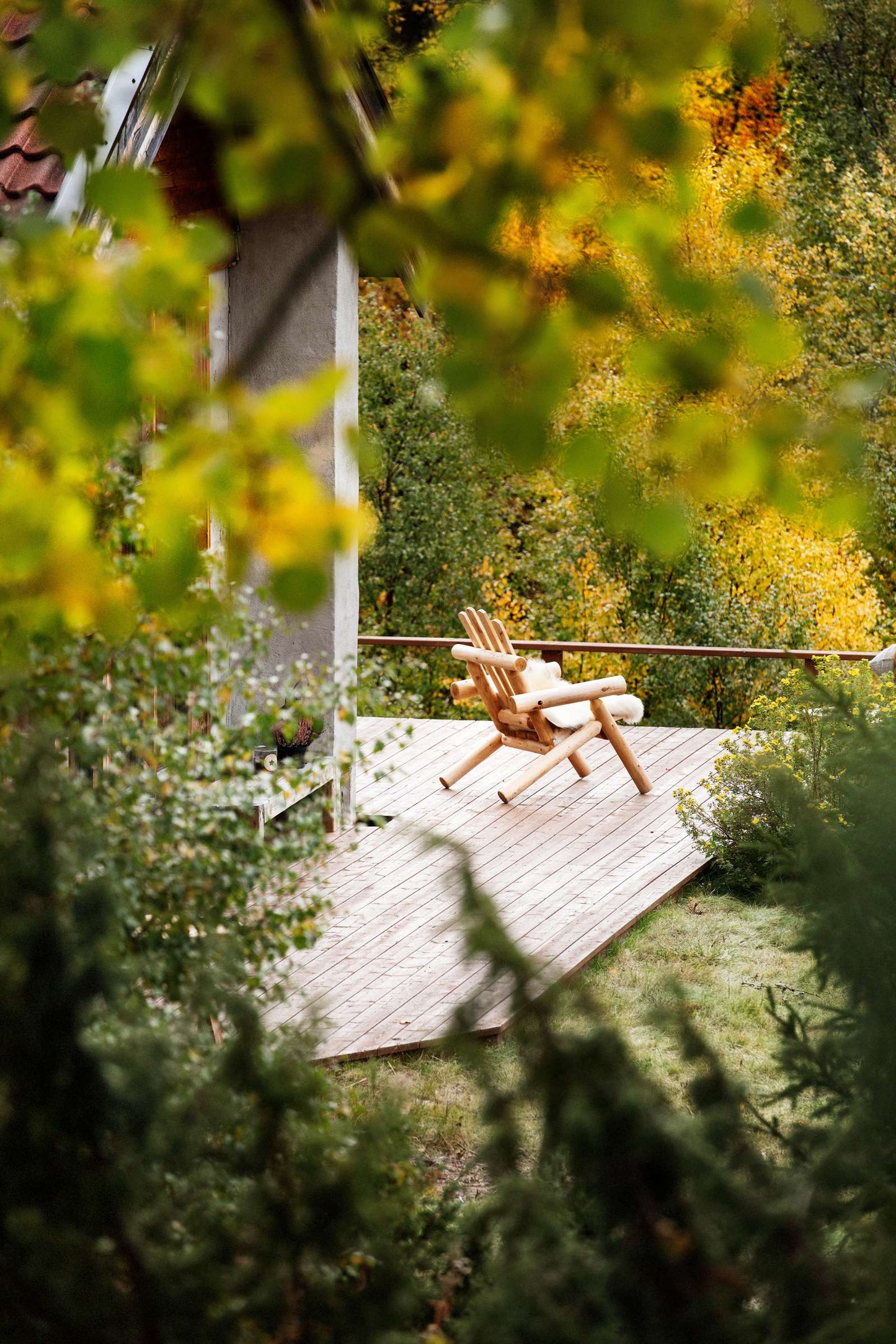 Canadian Outdoor Log Hagestol
