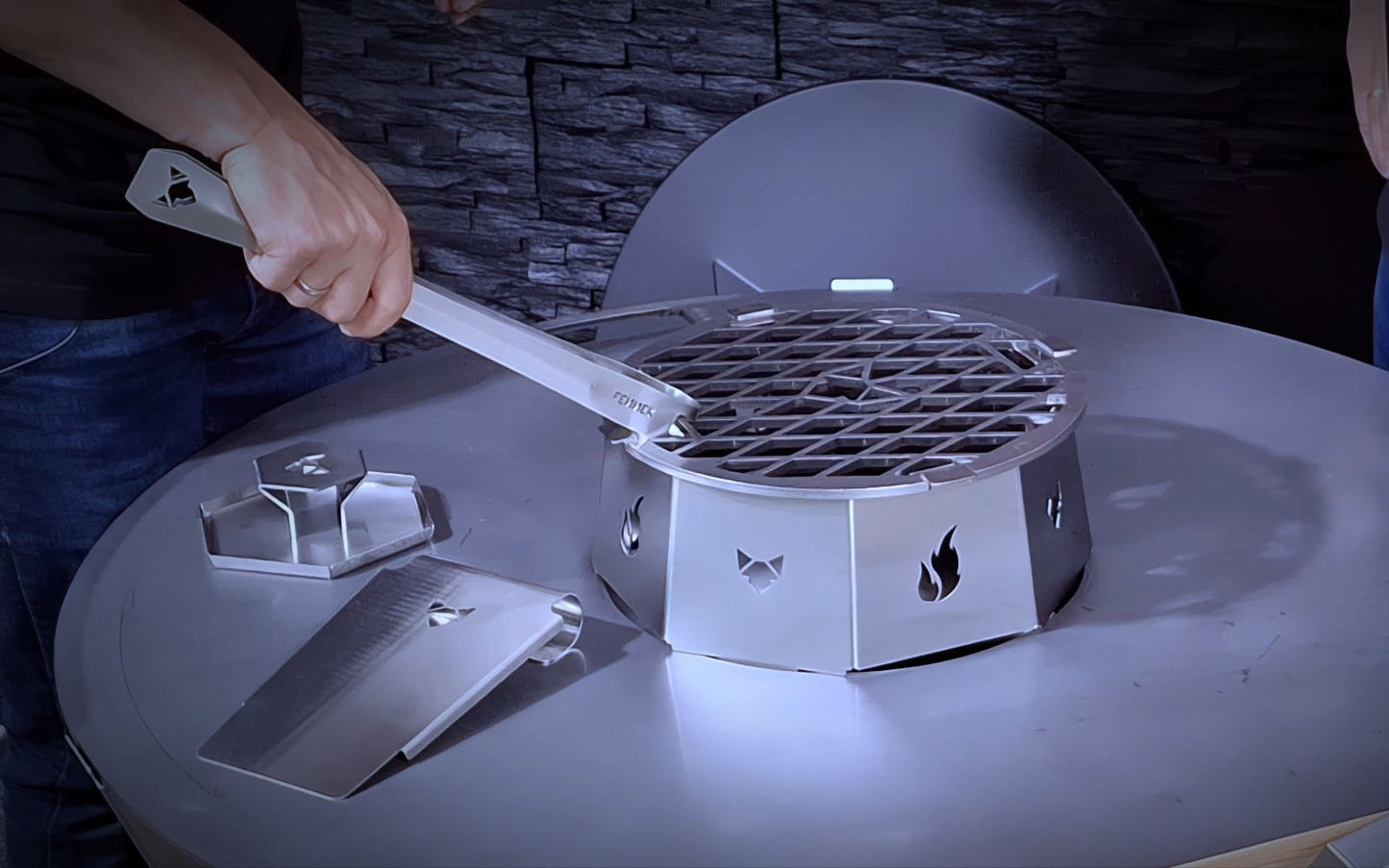 FENNEK Grillrist for Allround Bålplate og Krone