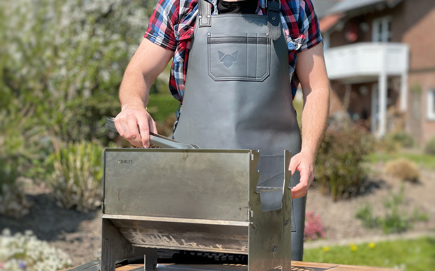 FENNEK Førsteklasses Grillforkle i Lær